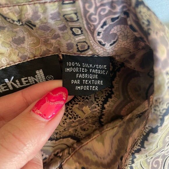 Vintage 100% Silk Long Sleeve Lightweight Top – Elegant & Classic - Picture 5 of 6